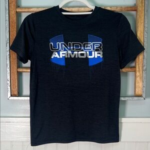 Boys, under Armour performance T-shirt, youth medium black